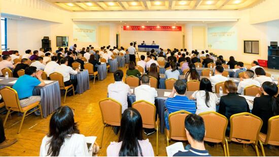 埋头赶路，也要抬头寻道